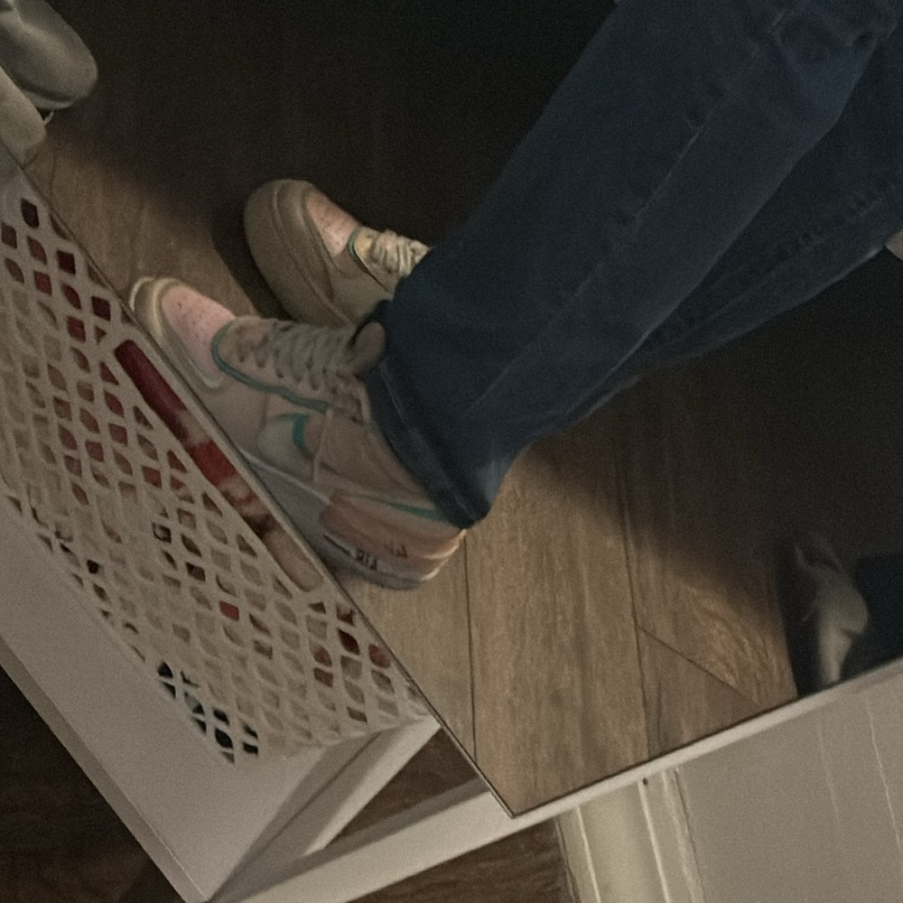 Air forces - Picture 4 of 5